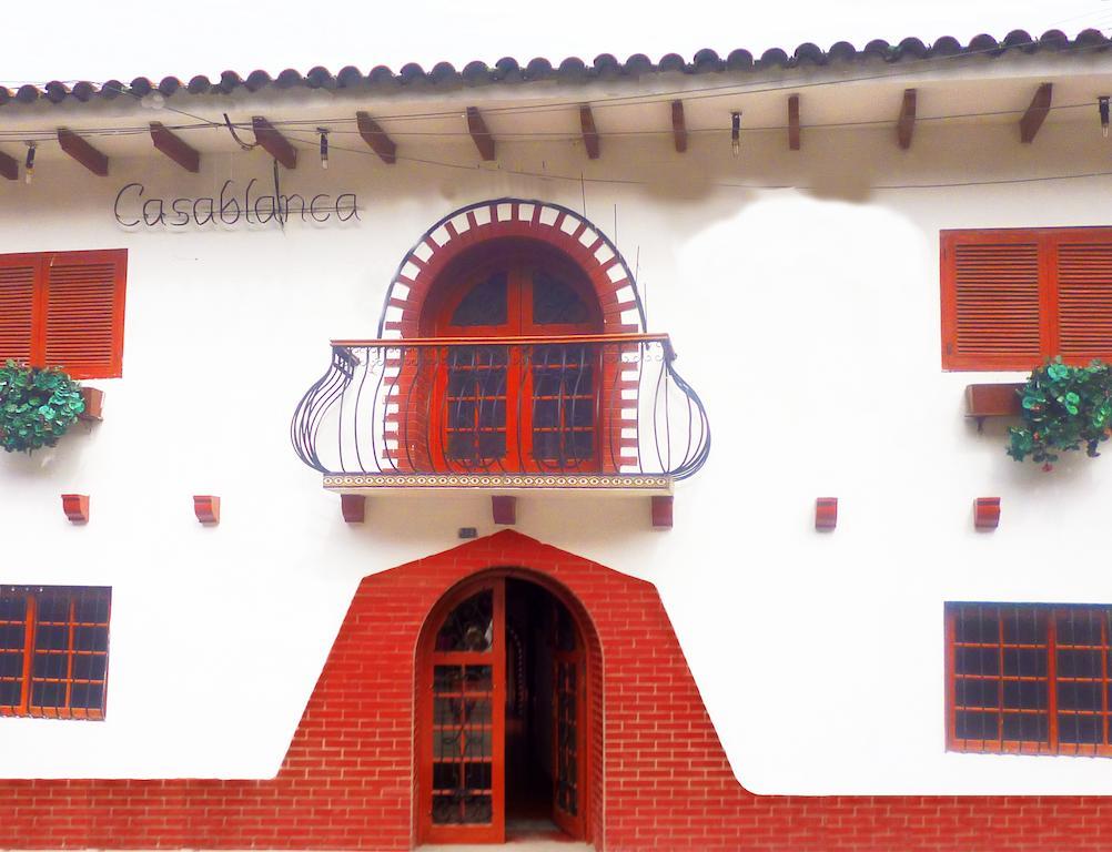Hospedaje Casa Blanca อัวรัซ ภายนอก รูปภาพ