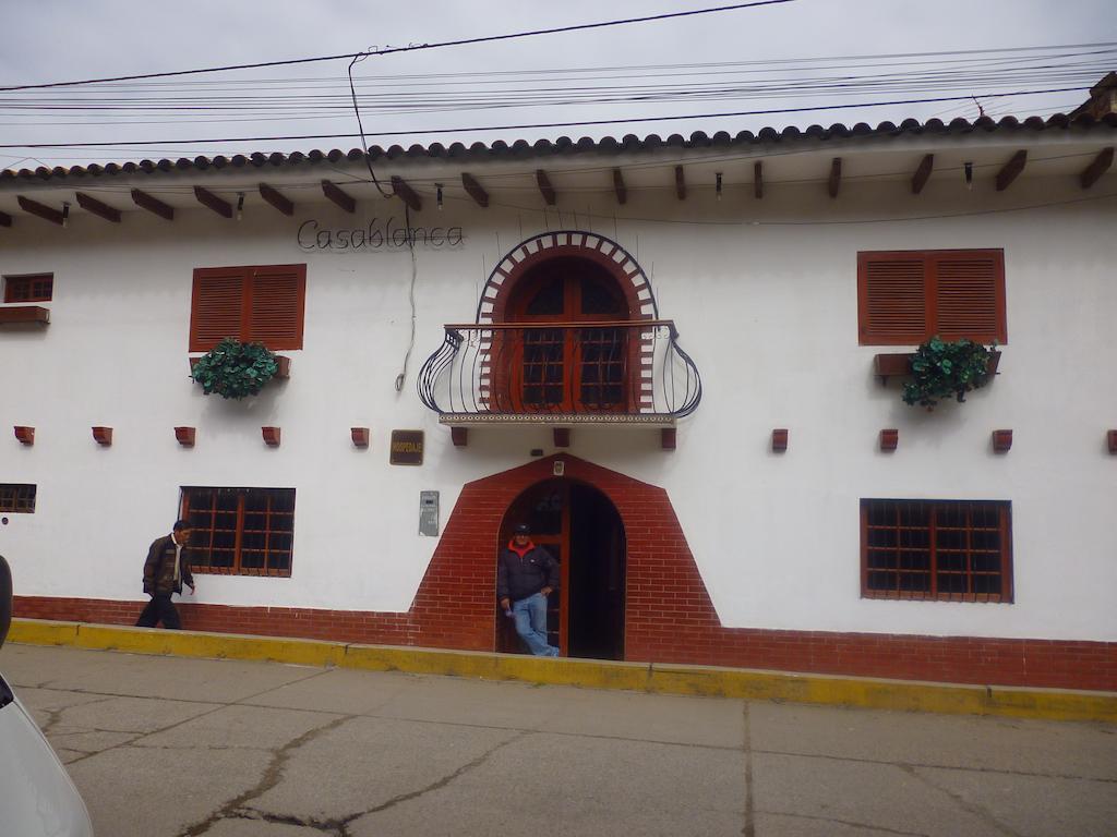 Hospedaje Casa Blanca อัวรัซ ภายนอก รูปภาพ