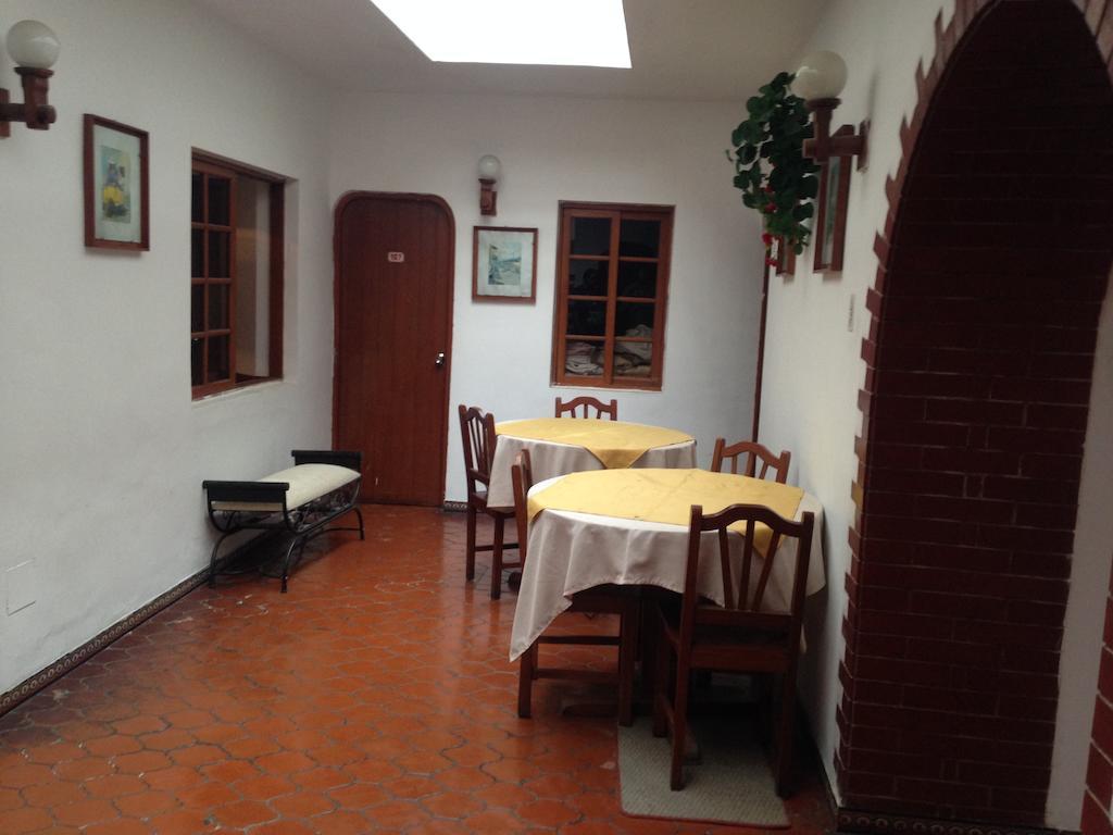 Hospedaje Casa Blanca อัวรัซ ภายนอก รูปภาพ