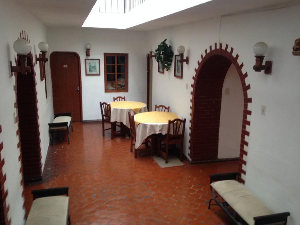 Hospedaje Casa Blanca อัวรัซ ภายนอก รูปภาพ